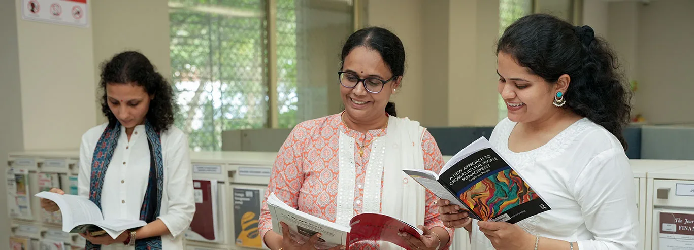 SPJIMR’s PGPDM participants' presentation.