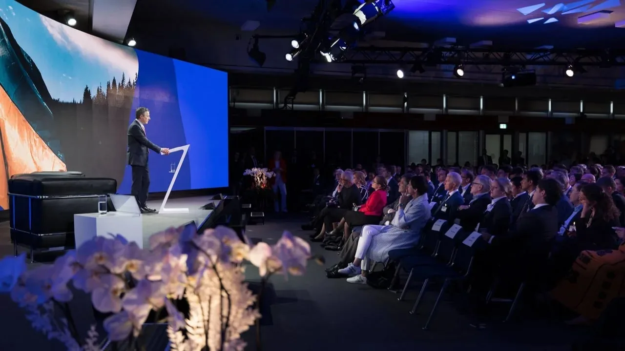 SPJIMR participants attend the 52nd St. Gallen’s Symposium