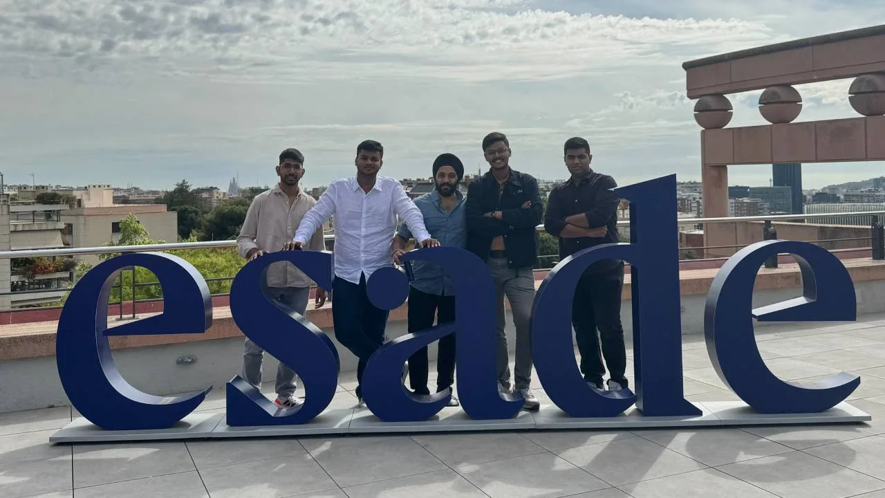 PGPFMB participants at the Esade campus.