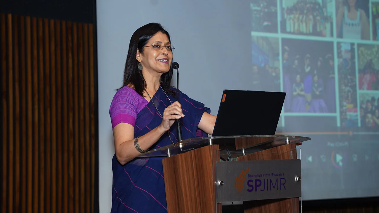 Prof. Renuka Kamath addressing PGPM batch 21 during the farewell ceremony.