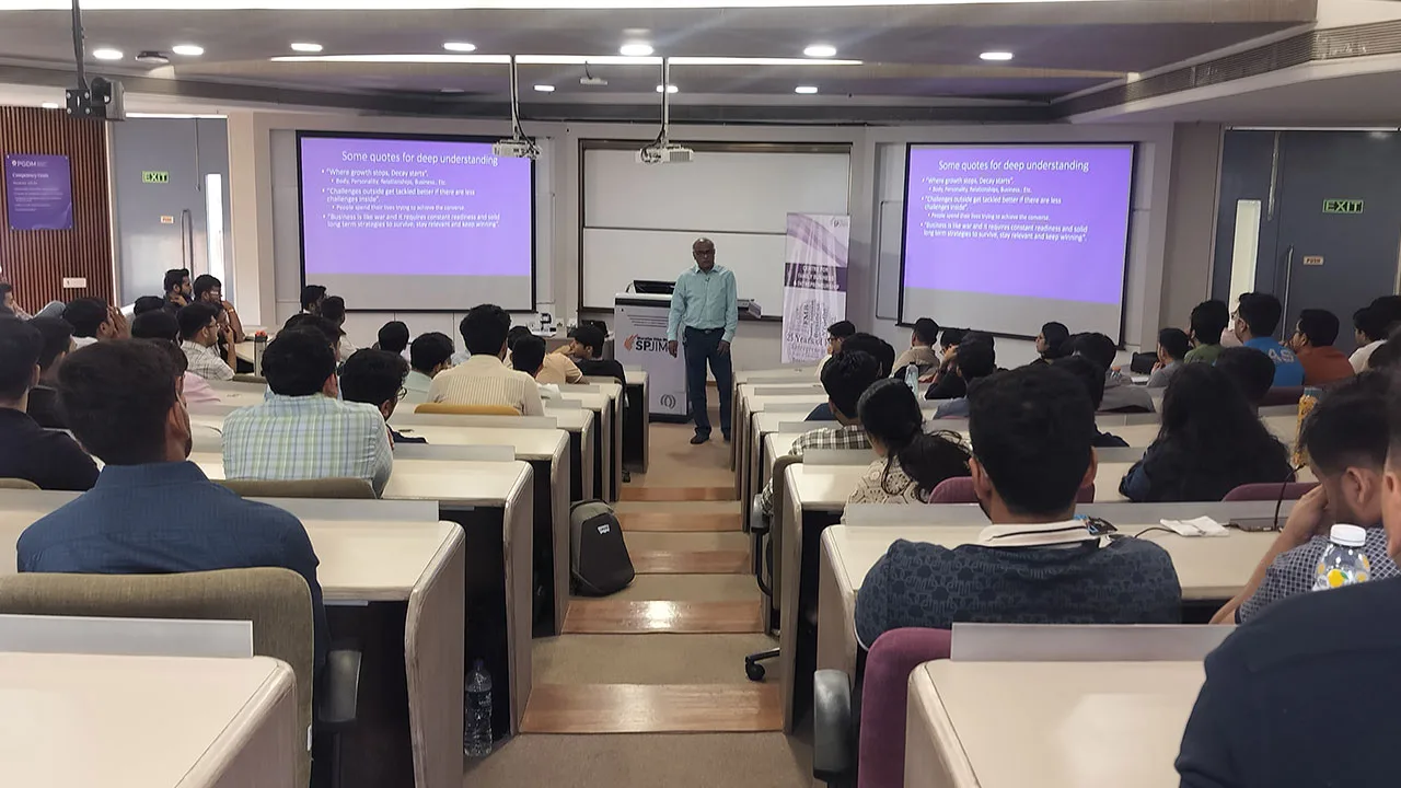 Discussion on trust, vision and communication in family businesses at SPJIMR’s FMB programme.