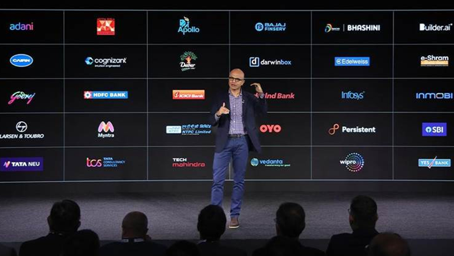 A real-world example: How Microsoft approaches leadership learning