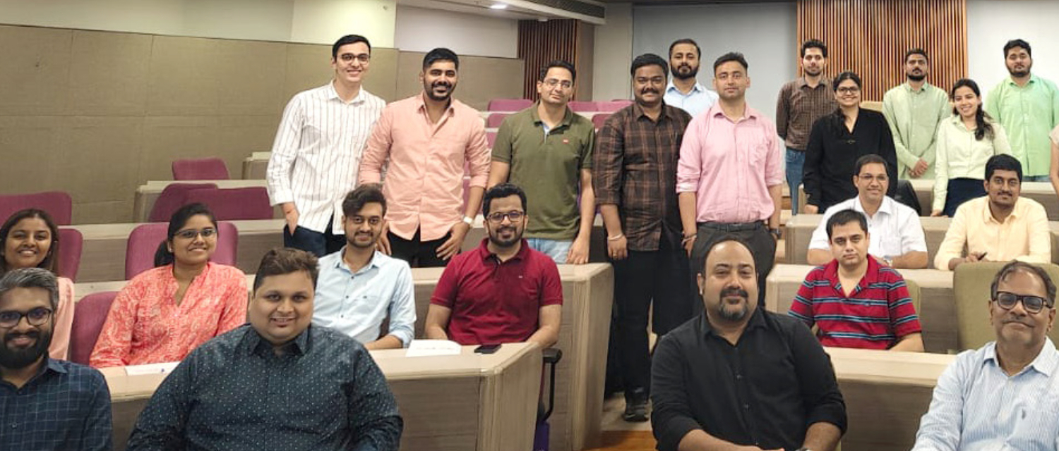 Blended PGDM vs Online MBA: 5 key differences working professionals should know Blended PGDM vs Online MBA: 5 key differences working professionals should know