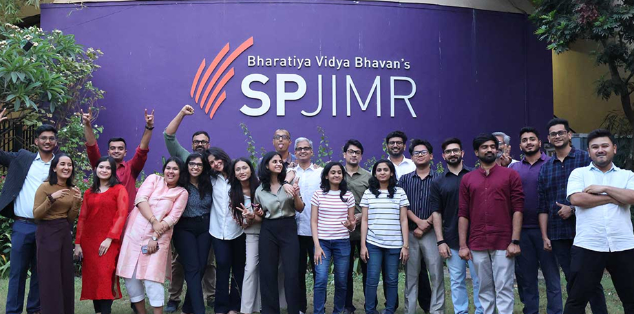 Leadership development for senior professionals through Blended PGDM programme Leadership development for senior professionals through Blended PGDM programme