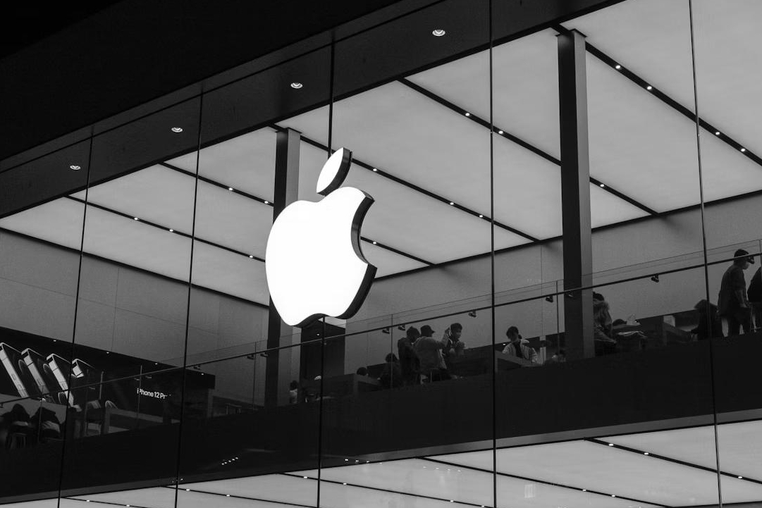 SPJIMR PGPMBM marketing insight: Creating coherent brand meaning across touchpoints, Apple example