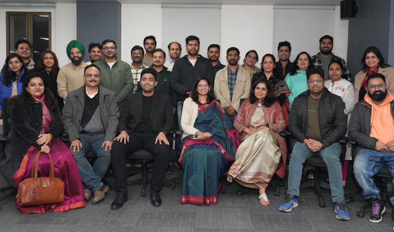 Experienced professionals in a PGPGM (Executive) classroom at SPJIMR